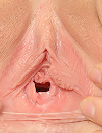 Gloria Miller strips and shows off her smoking-hot body today.